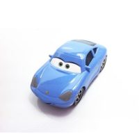 Sally avec les yeux fixe cars Disney/Pixar