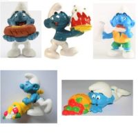 5 schtroumpfs avec nourritures Peyo Schleich et Bully.