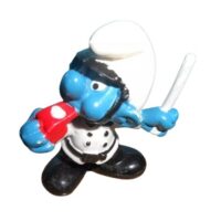 Schtroumpf Policier sifflet et matraque 1981 Schleich PEYO Portugal.