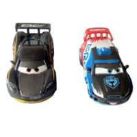 Lewis Hamilton (2) + Raoul ÇaRoule (6) 2 voitures miniatures Mattel Disney Pixar Cars World Grand Prix.